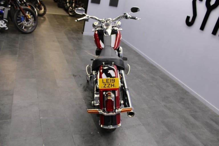 2019 Harley-Davidson FLDE Softail Deluxe in Two Tone Red and Black