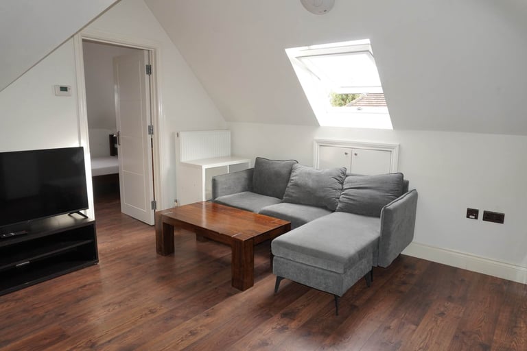 image for 1 bedroom in The Ridings, Ealing
