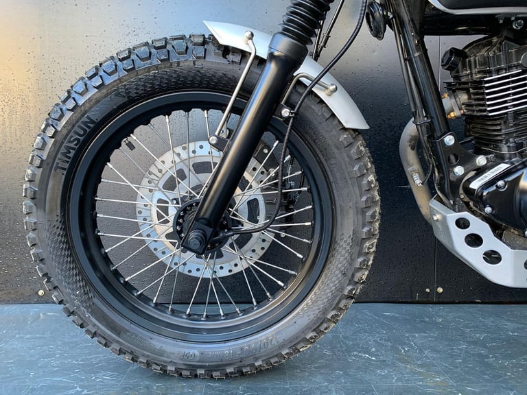 MUTT AKITA 125 LEARNER LEGAL HPI CLEAR LOW MILEAGE 1 OWNER 