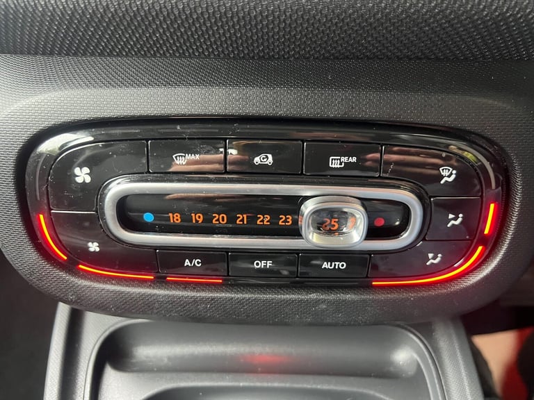 2019 smart fortwo 0.9T Prime (Premium Plus) Twinamic Euro 6 (s/s) 2dr COUPE Petrol Automatic