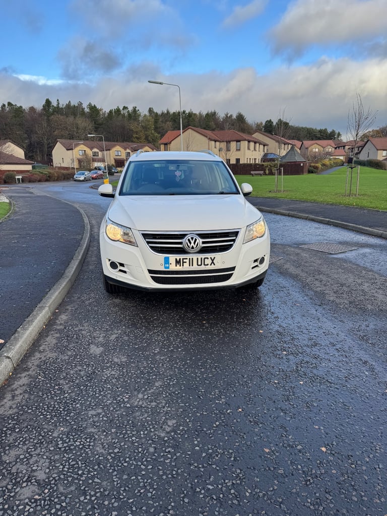 Volkswagen, TIGUAN, Estate, 2011, Manual, 1968 (cc), 5 doors