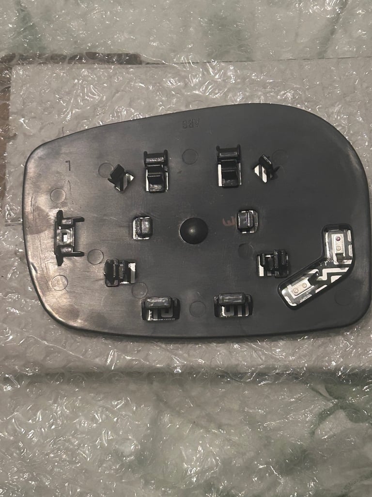 Toyota Yaris side mirror 