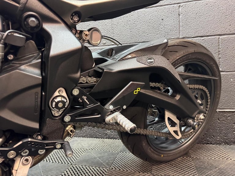 2023 Triumph Street Triple 765 765 RS X-ring Euro 5