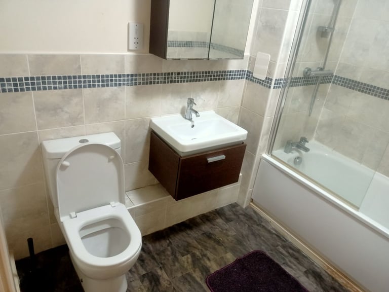 2 bedroom furnished flat - Manchester M14 7SH Moss Side Fallowfield Rusholme Hulme Near University