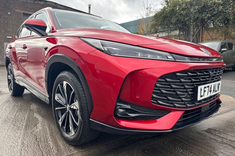 2025 MG MG HS 106290 Hatchback Petrol Manual