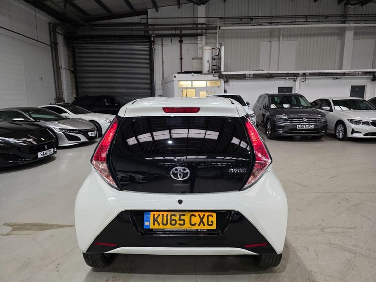2015 Toyota AYGO 1.0 VVT-i x-pression x-wave x-shift Euro 5 5dr Euro 5 HATCHBACK Petrol Automatic