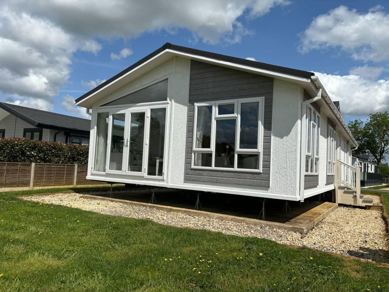 image for Omar Anniversary in Broadway  - Lodge / Caravan 