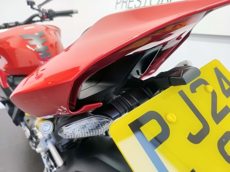 2024 Ducati Streetfighter V2 Red 559 Miles | £196 Dep & £196 pcm 7.9% APR