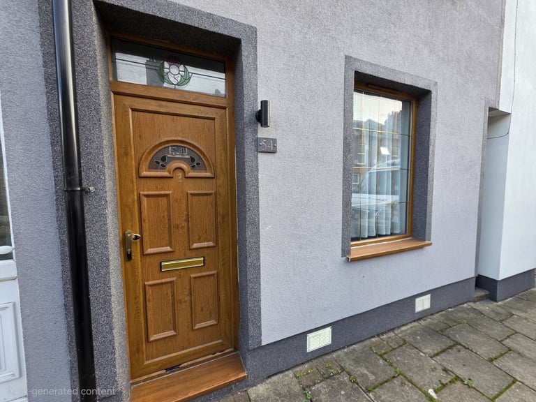 NEW LISTING**3/4 Bedrooms**High Town Area**OFF-STREET PARKING**