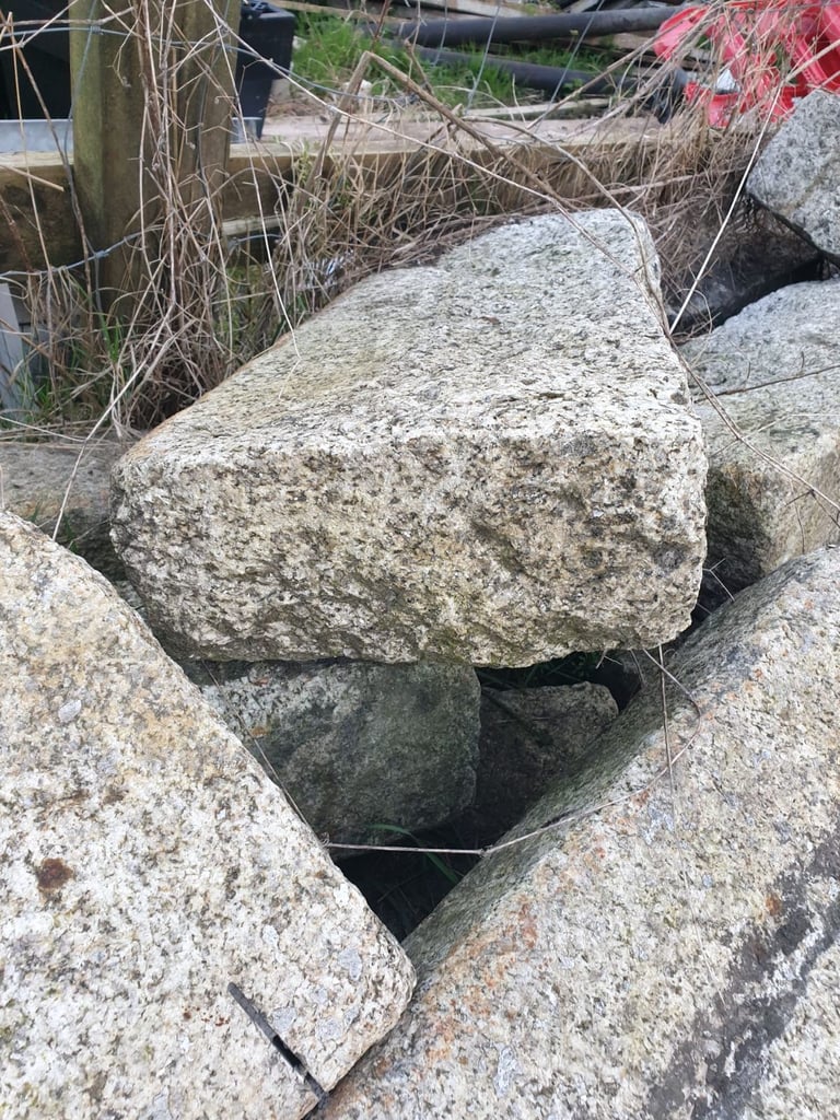 ARMOY bangor blue slates chimney pots floor ridge roof tiles reclaimed