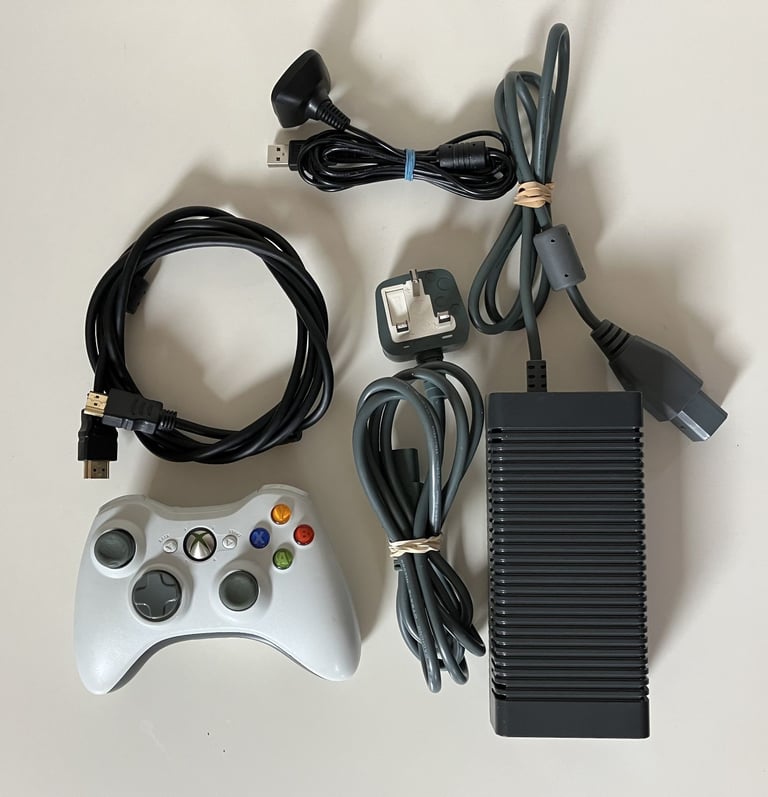 Toshiba 42 inch LCD TV + Xbox 360 bundle (console+controller+games+cables+TV+remote)