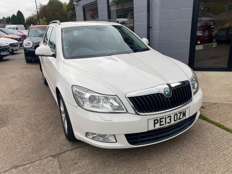 image for 2013 Skoda Octavia 1.4 TSI Elegance 5dr ESTATE ESTATE Petrol Manual