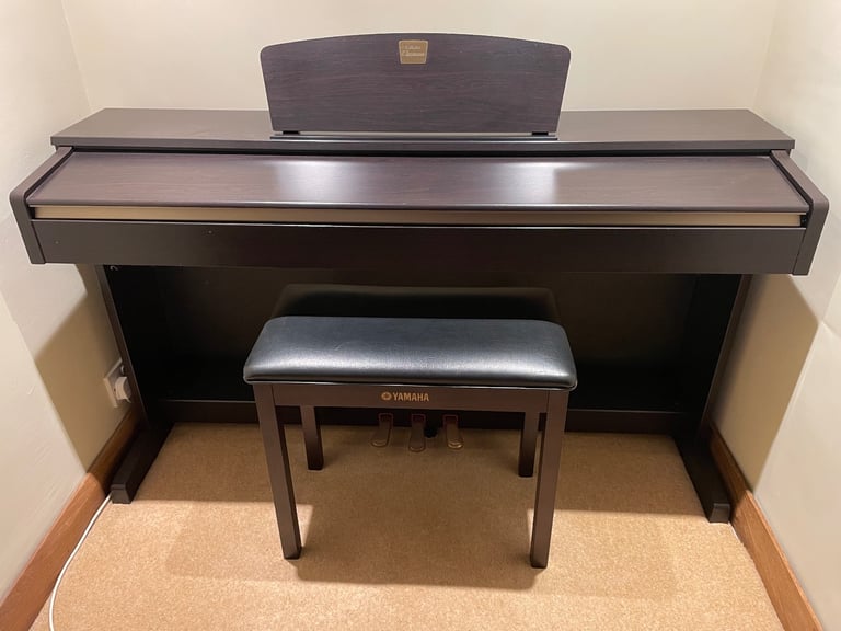 image for Yamaha Clavinova CLP320 Digital Piano
