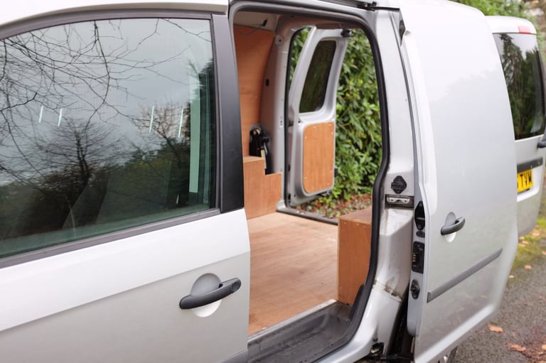 Volkswagen, CADDY, Panel Van, 2015, Manual, 1598 (cc)