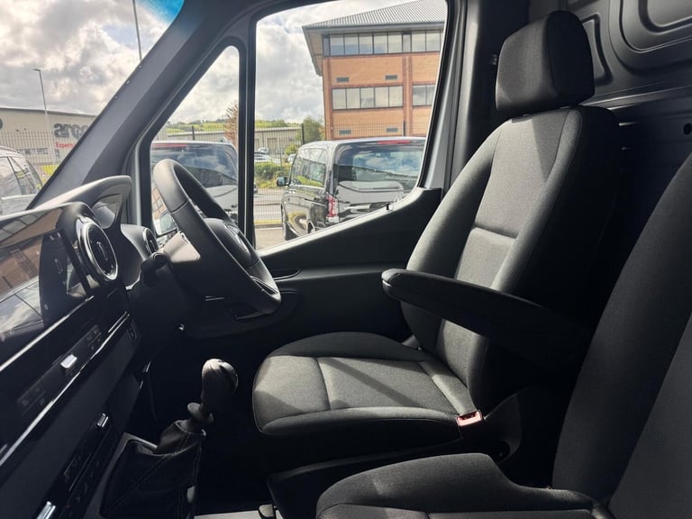 2025 Mercedes-Benz Sprinter 3.5t H2 Pro Van PANEL VAN DIESEL Manual