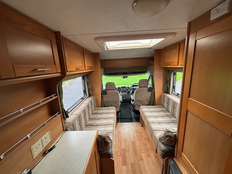 Elddis Sunseeker 115 Coachbuilt Motorhome. 2 Berth. 2009 Peugeot 2.2 Diesel. A/C