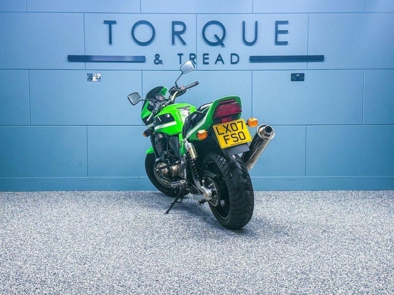 2007 07 KAWASAKI ZRX1200 R 1164CC - 714 MILES - RARE COLLECTOR BIKE - LOW MILES
