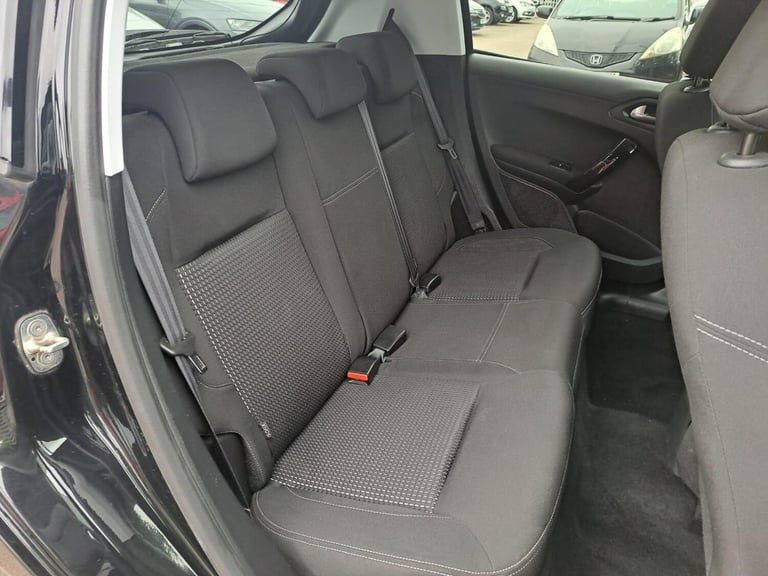 2018 Peugeot 208 1.2 PureTech Tech Edition Euro 6 (s/s) 5dr HATCHBACK Petrol Manual