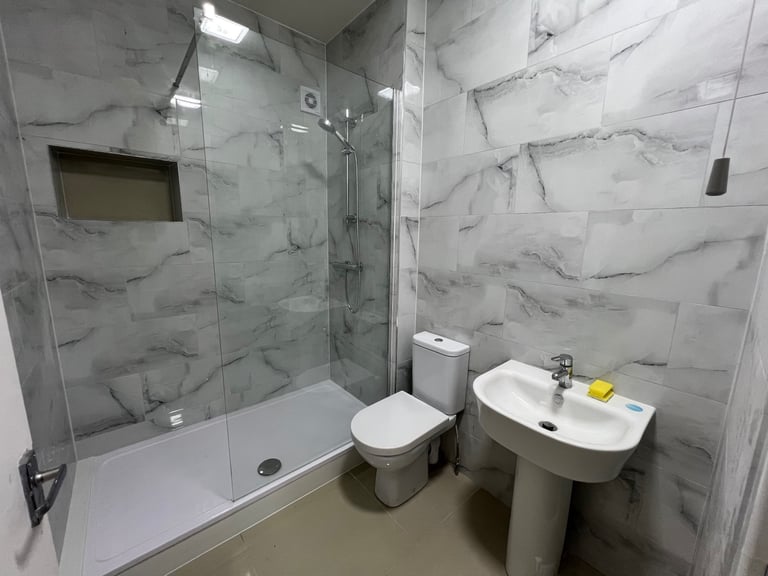 4 bed | IG3 8LB | £2400 | DSS Accepted