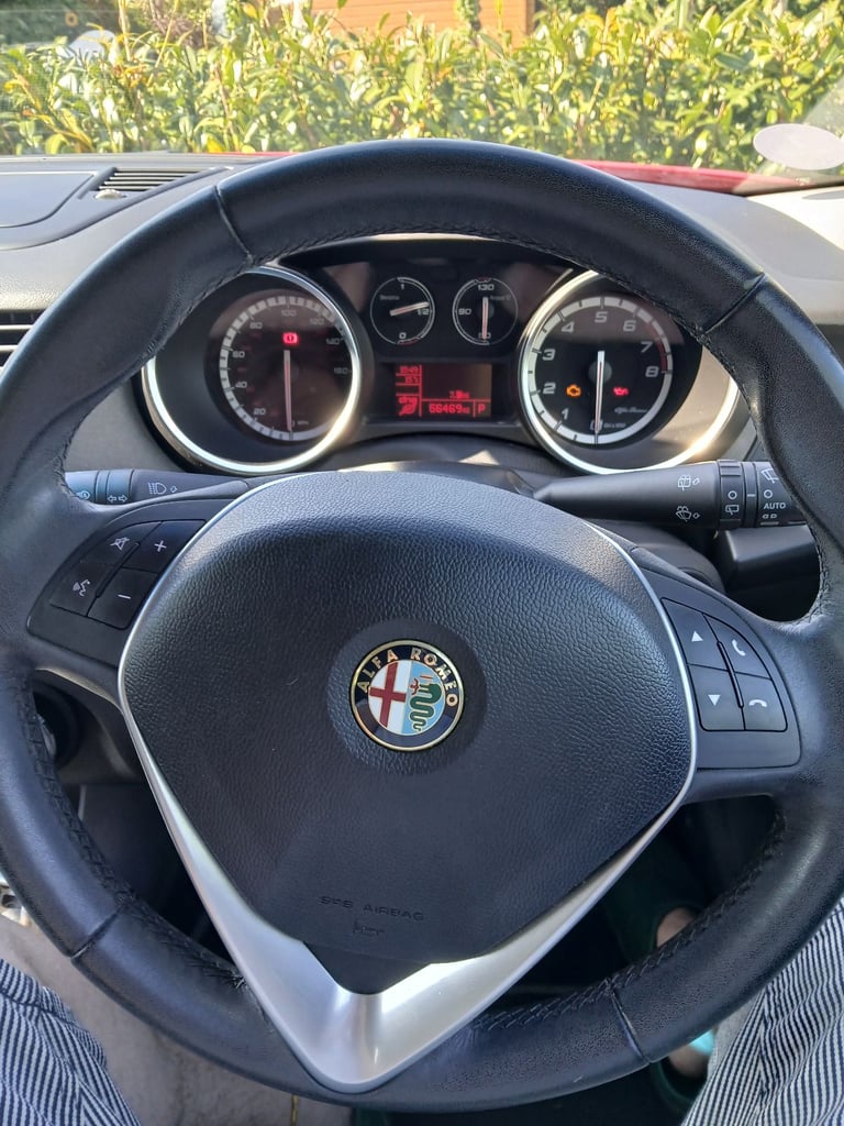 Alfa Romeo, GIULIETTA, Hatchback, 2015, Semi-Auto, 1368 (cc), 5 doors