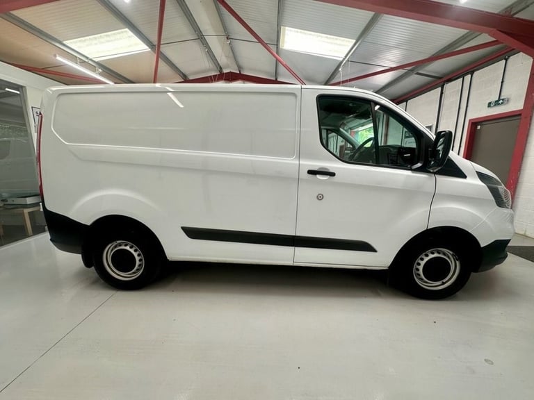 2021 21 FORD TRANSIT CUSTOM 2.0 300 ECOBLUE LEADER L1 SWB 130 BHP * 25,235 * AIR