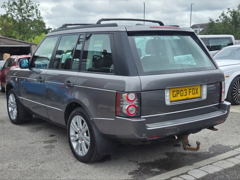 60 2010 LAND ROVER RANGE ROVER 4.4 TDV8 VOGUE AUTO