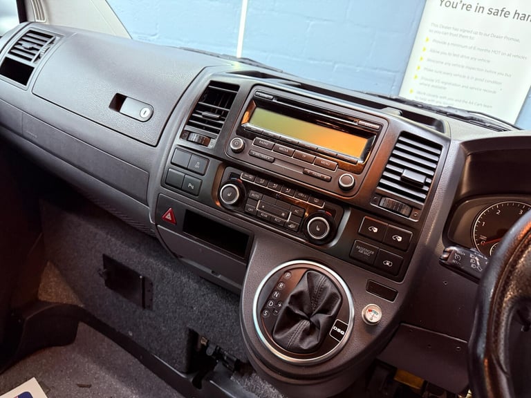 2011 Volkswagen Caravelle 2.0 TDI Executive DSG Euro 5 5dr MPV Diesel Automatic