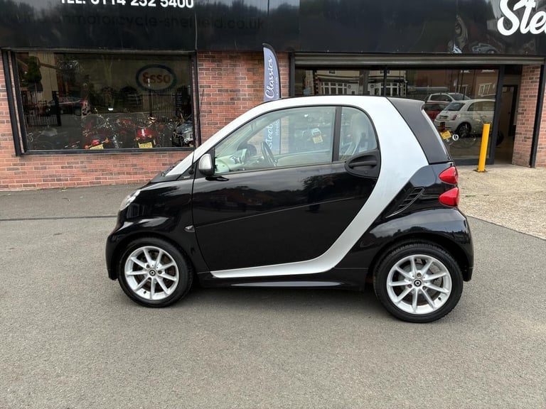 image for Smart Fortwo passion MHD automatic - For sale in chesterfield