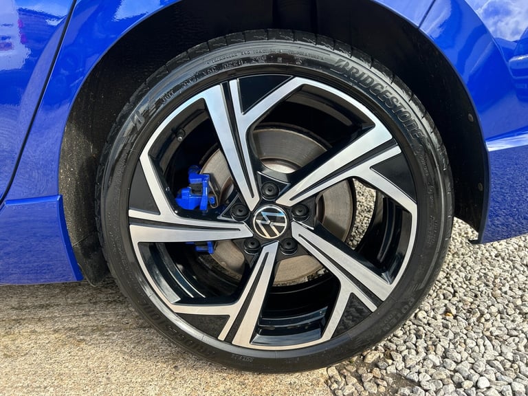 2021 VOLKSWAGEN GOLF MK8 2.0 TSI 320 R 4Motion 5dr DSG