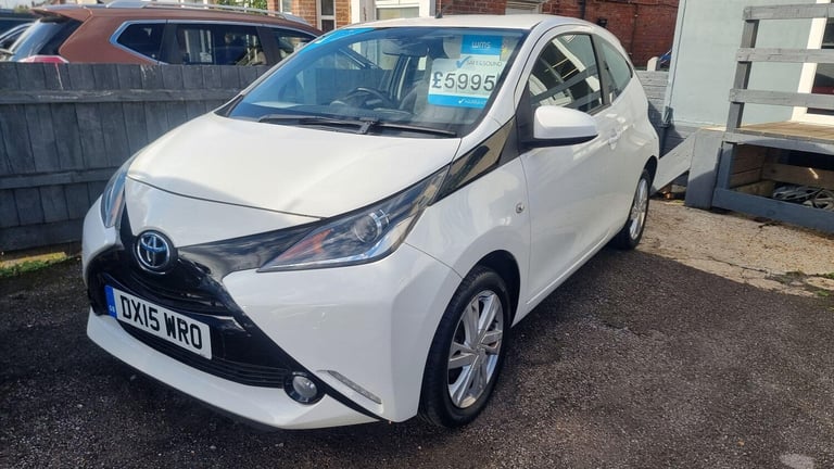 image for 2015 Toyota AYGO 1.0 VVT-i x-pression Euro 5 3dr Euro 5 HATCHBACK Petrol Manual
