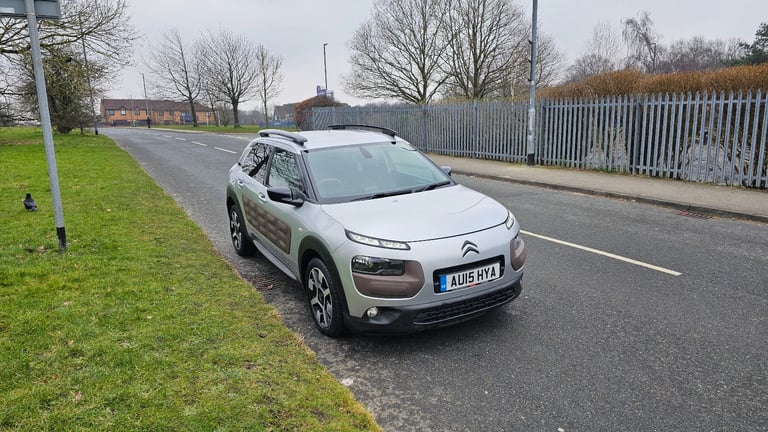 Citroen, C4 CACTUS, Hatchback, 2015, Semi-Auto, 1560 (cc), 5 doors