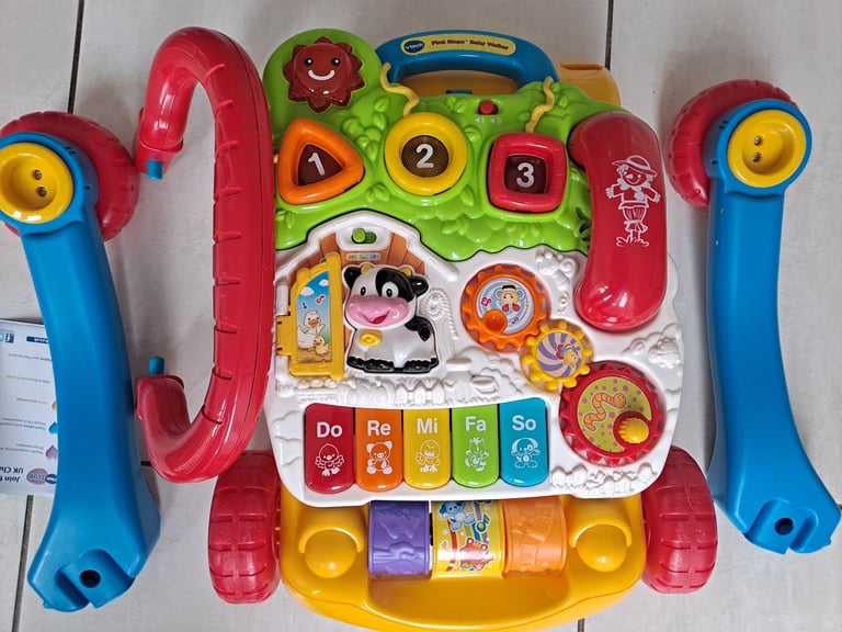 VTECH First Steps Baby Walker -excellent condition inbox