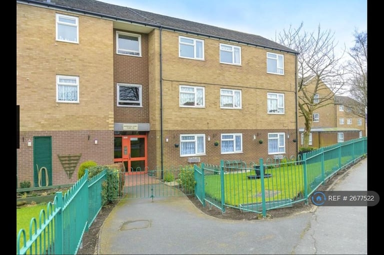 1 bedroom flat in Maddocks Court, Telford, TF1 (1 bed) (#2677522)