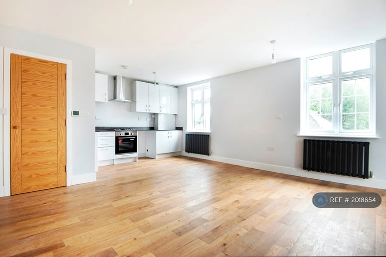 2 bedroom flat in Southdown Road, Shawford, Winchester, SO21 (2 bed) (#2018854)