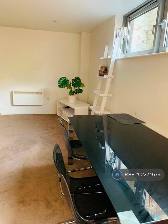 2 bedroom flat in Viva, Birmingham, B1 (2 bed) (#2274679)