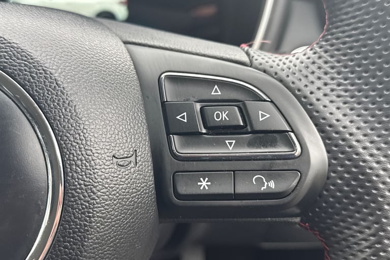 2024 MG MG HS 103407 Hatchback Automatic