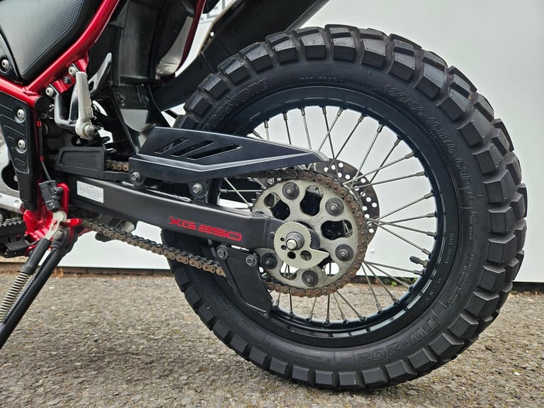 Yamaha XG250 Tricker in outstanding colours 
