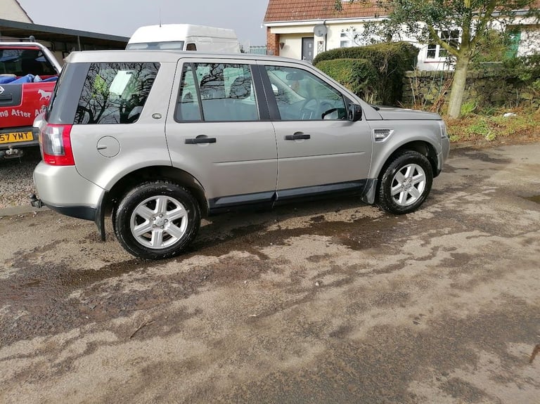 Land Rover, FREELANDER, Estate, 2010, Manual, 2179 (cc),5 doors - Image 4