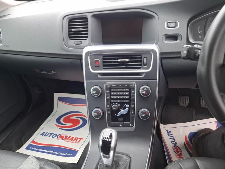 2017 Volvo V60 D4 [190] Business Edition Lux 5dr ESTATE DIESEL Manual