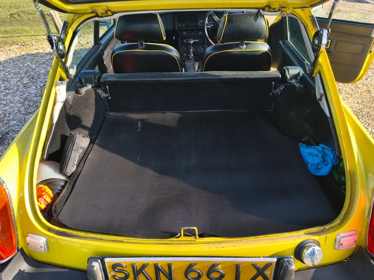 MGB GT Overdrive 1981