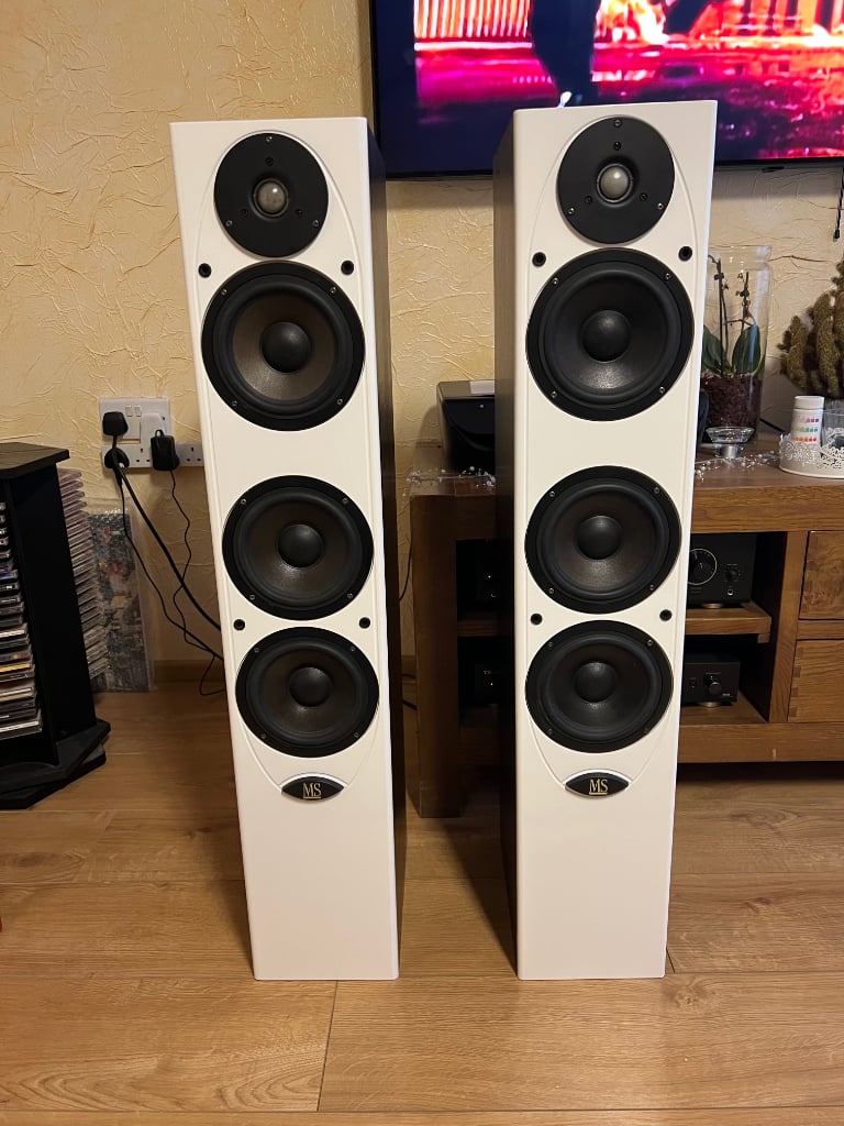 Floor standing speakers MS 207