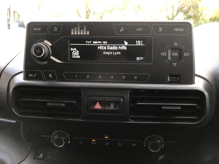 2022 72Reg Vauxhall Combo Dynamic 1.5 Turbo D Euro 6 Air Conditioning +VAT 