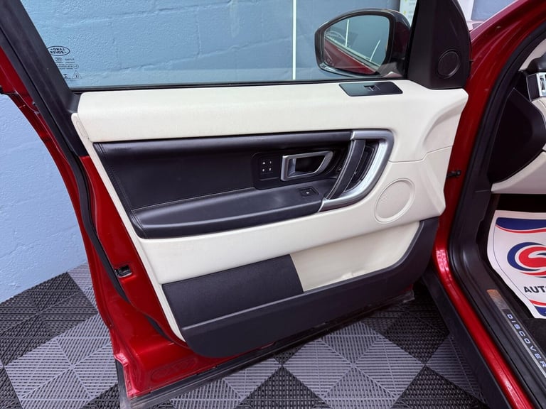 2017 Land Rover Discovery Sport 2.0 TD4 HSE Luxury Auto 4WD Euro 6 (s/s) 5dr ESTATE Diesel Automatic