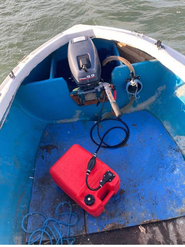 17ft Fishing boat 