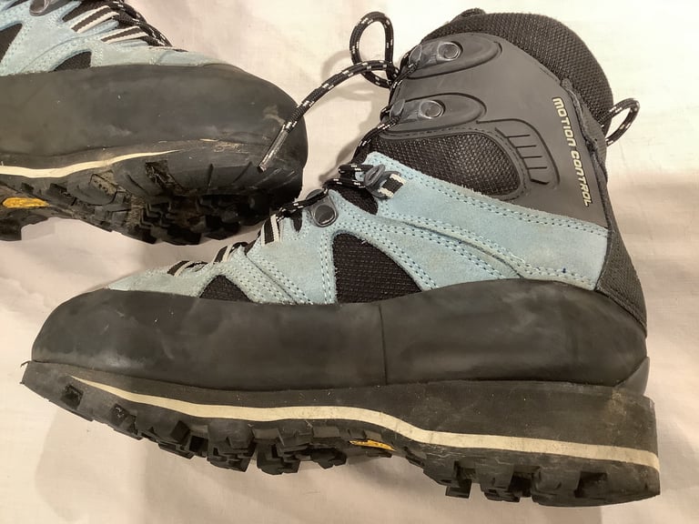 Goretex boots Stuff for Sale Gumtree