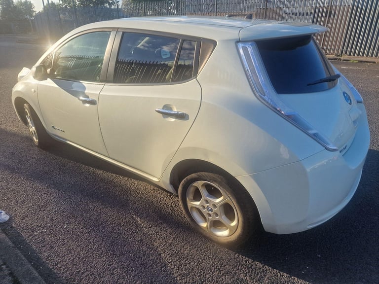 2012 Nissan Leaf 80kW 5dr Auto HATCHBACK ELECTRIC Automatic