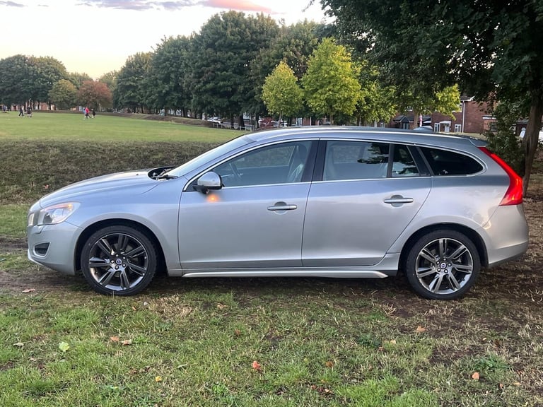 2010 Volvo V60 D3 [163] SE Lux 5dr Geartronic ESTATE Diesel Automatic