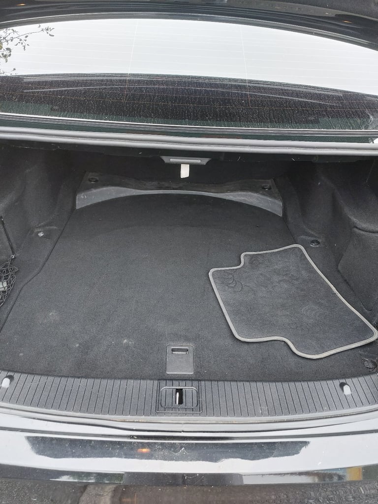 Mercedes-Benz, E CLASS, Saloon, 2011, Semi-Auto, 2143 (cc), 4 doors
