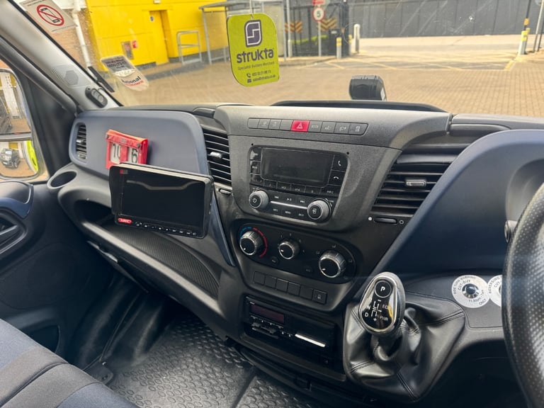 2020 Iveco Daily 3.0 Auto Curtain side Box 1 previous owner finance available  NA Diesel Automatic