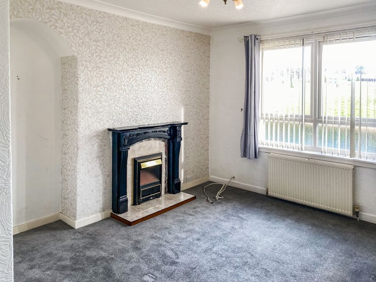 * Available to Rent NOW - 2-BED UNFURNISHED in Auchinleck *